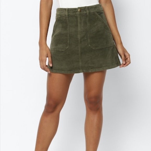 American Eagle Outfitters Dresses & Skirts - American Eagle Outfitters corduroy Olive Mini Skirt